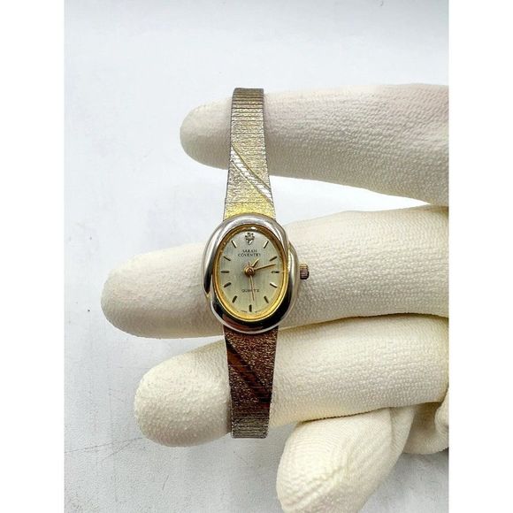 Sarah Coventry Gold Silver Tone Oval Quartz Diamond Accent Ladies Watch - Picture 1 of 3